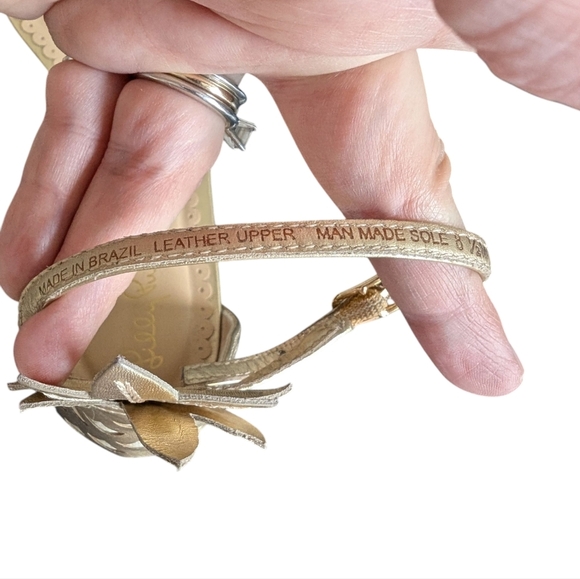 Lilly Pulitzer Gold Laura Pineapple Sandals sz 8.5 - Picture 7 of 7